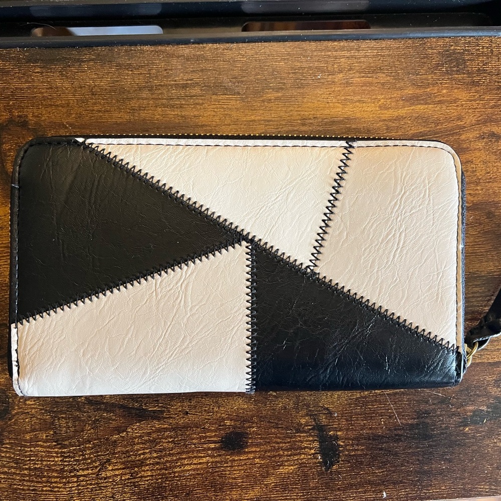 Black and White Geometric Wallet